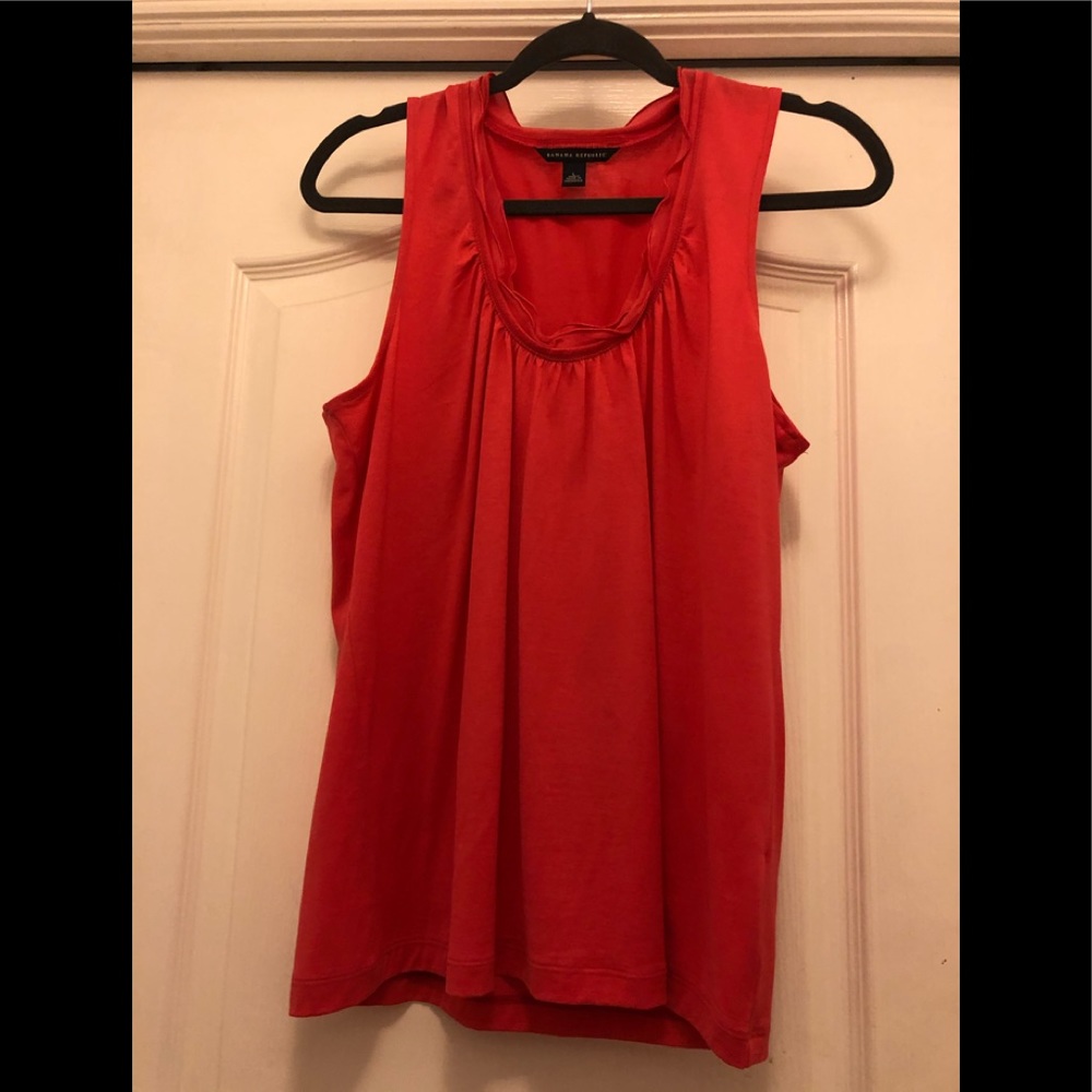 Banana Republic sleeveless cute top